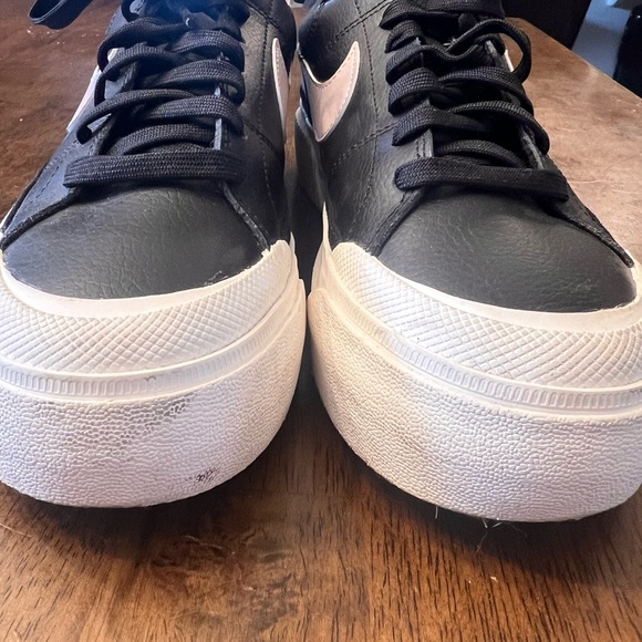 Nike Court Vision Low Platform Sneakers Black White Women’s 8.5 Leather - Picture 8 of 8